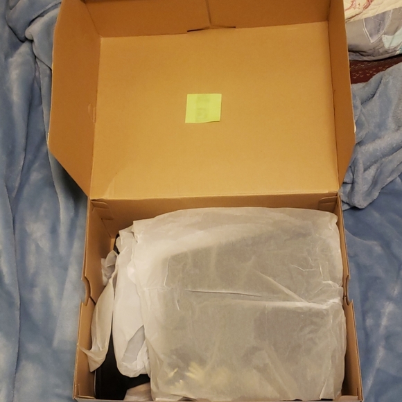 Avenue Fay Gold Embroidered Heeled Boot - Picture 6 of 7